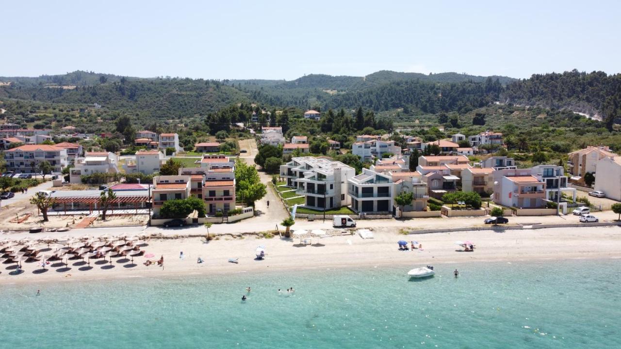 Villa Oleandra By The Sea Полихроно Екстериор снимка
