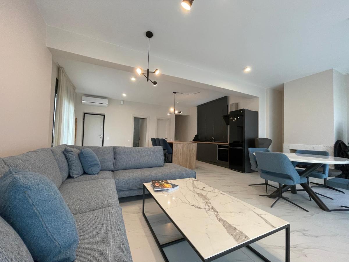 Villa Oleandra By The Sea Полихроно Екстериор снимка